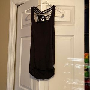 Lululemon workout top with bra